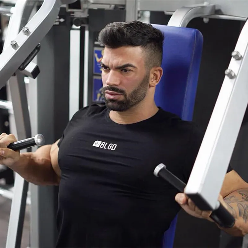 Спортивная футболка для бега мужская хлопковая тонкая дышащая одежда тренировок