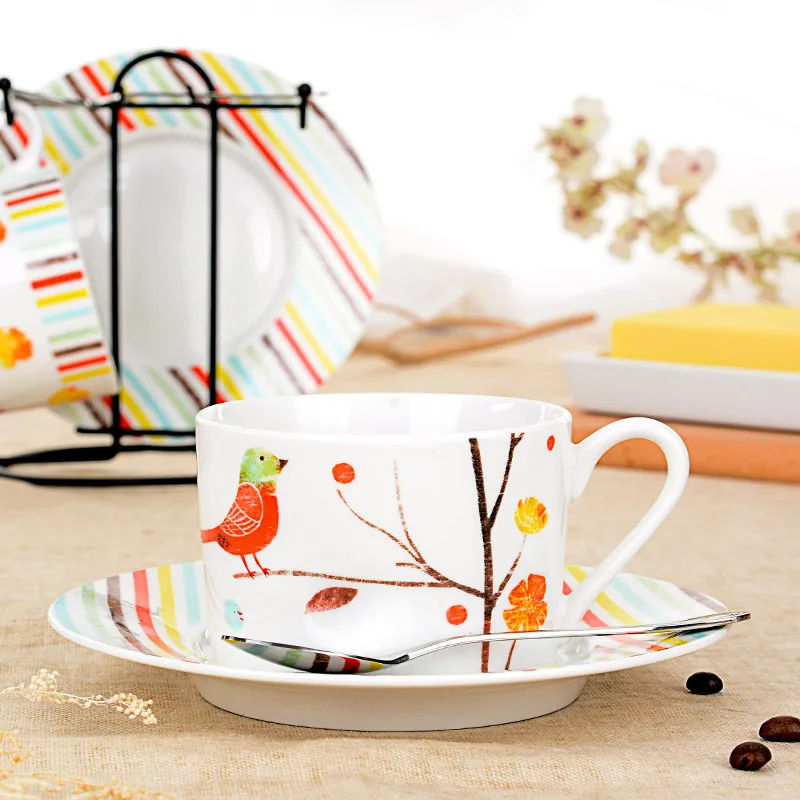 

British Afternoon Tea Cup Gold Trim Simple Teaware European Ins Court Coffee Cup , Dish and Spoon Sets