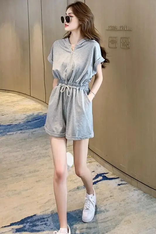 

COIGARSAM Casual Short Sleeve New Summer Hooded Loose High Waist Women Shorts