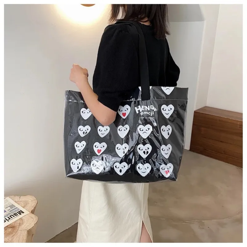 

2021 New Plastic Tote Bag Female Christmas Black Love Paper Shoulder Bag Large Capacity Shopping Bag Graffiti PVC Black
