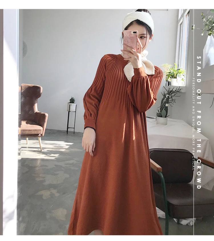 

Retro french girl chic dress 2020 autumn winter knitting dress v-neck solid color