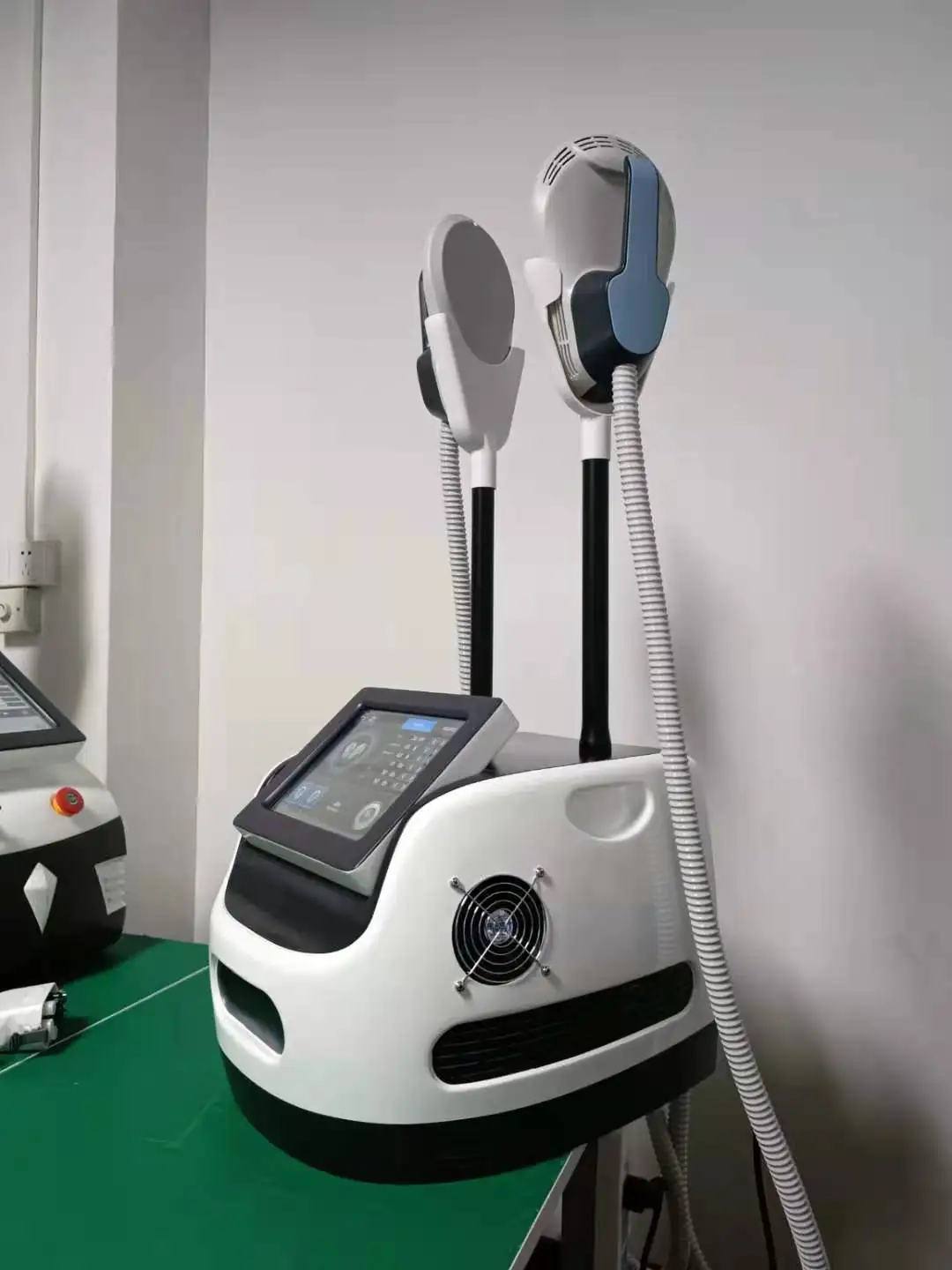 Рисунок 6 - Портативный Аппарат для похудения