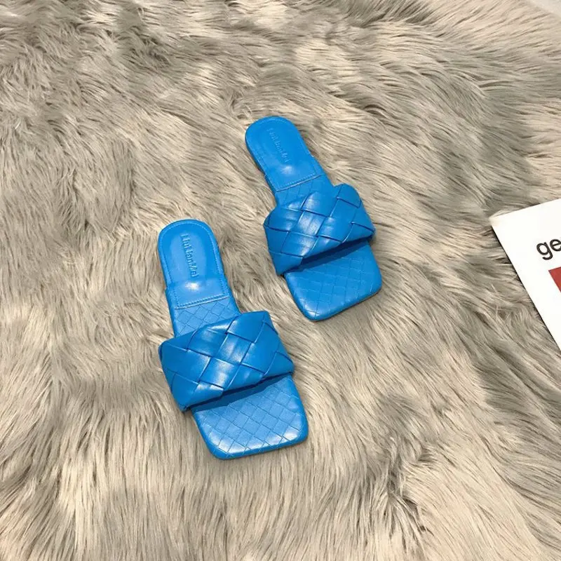 Женские шлепанцы на плоской подошве тесьмой сандалии повседневные 2020 летня