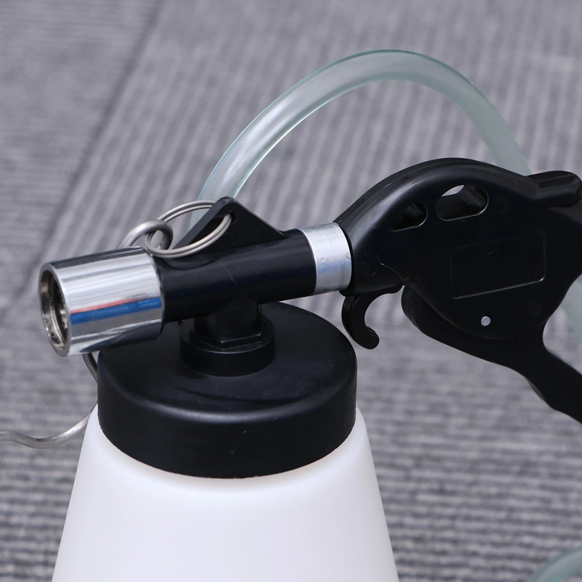 Инструмент для замены автомобильной тормозной жидкости большая емкость