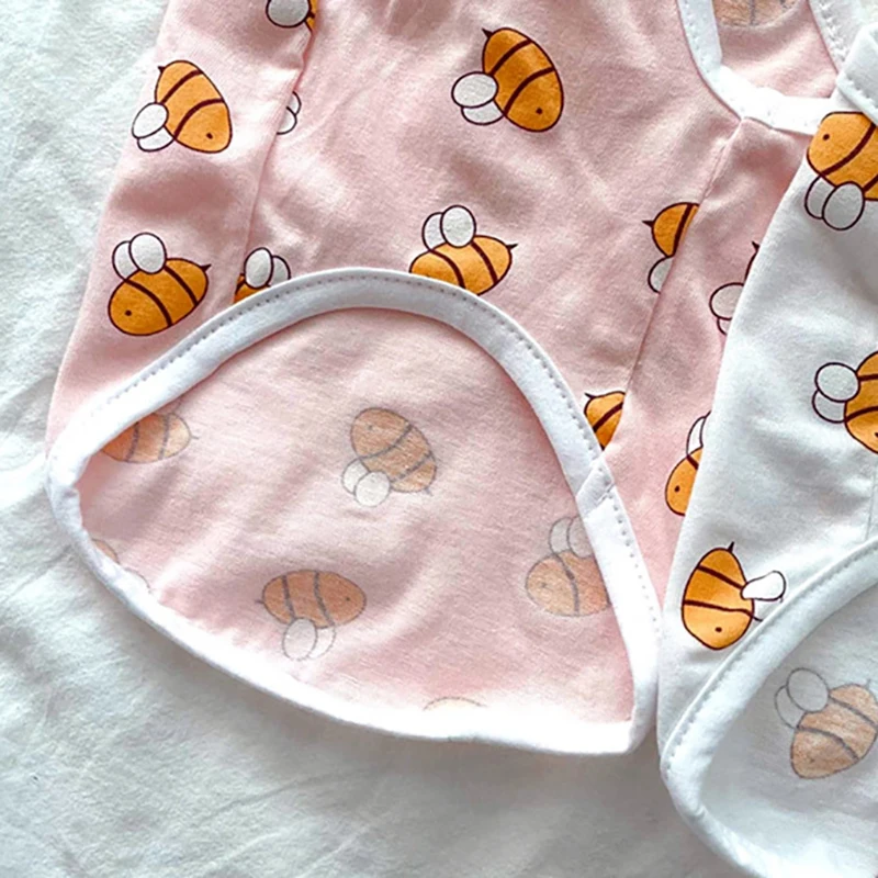 

2021 new Dog clothes Clothing for cats supplies small dogs chihuahua T-shirt french bulldog products bee cute vest and cool