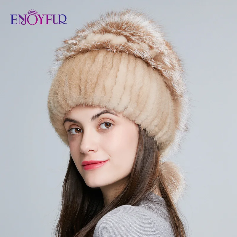Женская шапка бини с двумя помпонами ENJOYFUR теплая из натурального меха норки