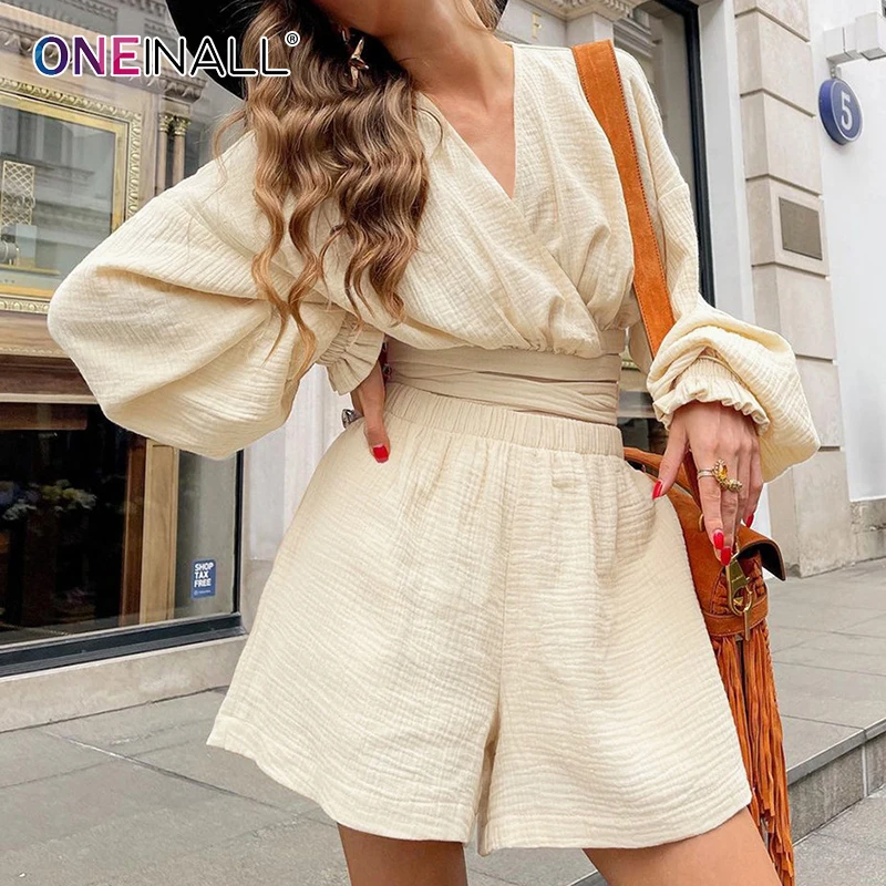 

Женский Повседневный костюм ONEINALL, бежевые шорты с V-образным вырезом, топы с длинным рукавом, свободные короткие брюки с высокой талией, 2021