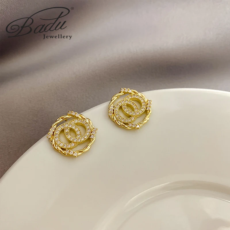 Badu простые трендовые серьги-гвоздики с алфавитом для женщин с-образный Круглый