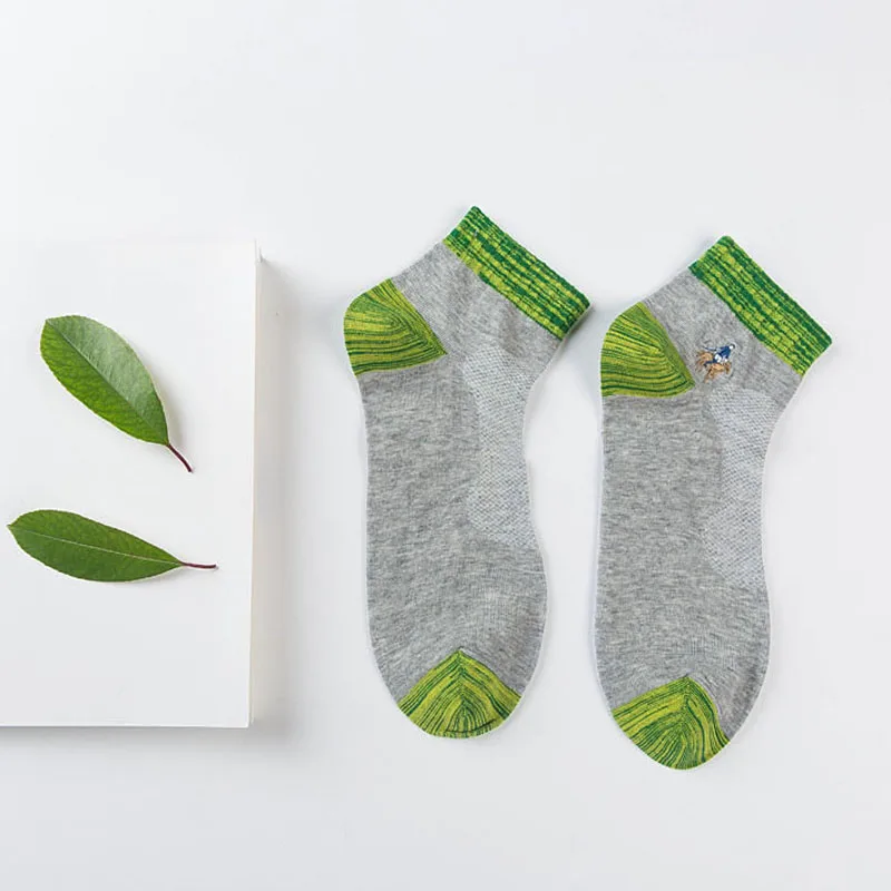 Casual fashion three-dimensional embroidered men's pure cotton socks vintage men breathable and deodorant short socks