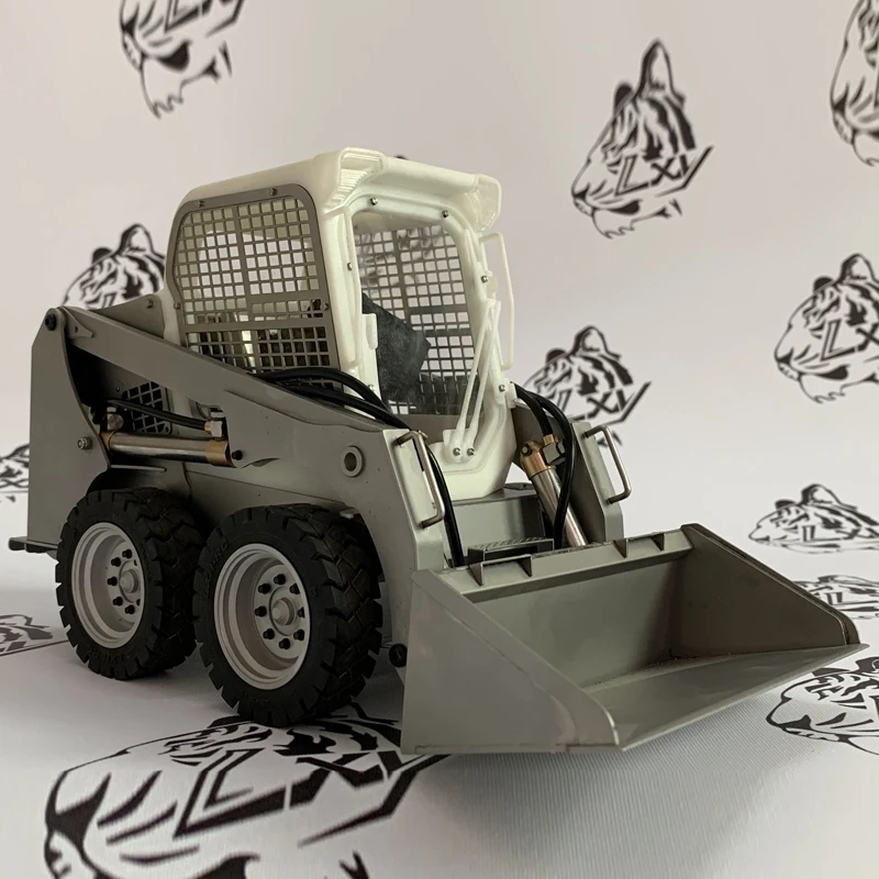 

1/14 RC Bobcat гидравлический погрузчик с бортовым поворотным Модель Погрузчика, клапан ESC двигатель без светильник вого звука, радиоаккумулятор