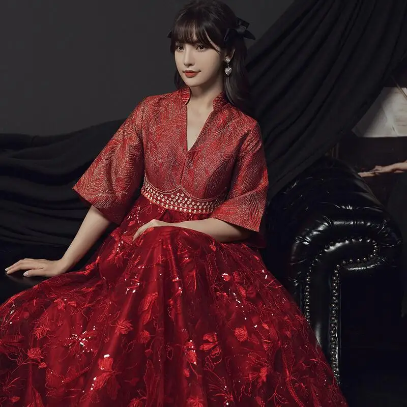 

Red Women Embroidery Cheongsam Chinese Bride Wedding Dress Long gown v-neck Evening Qipao Party vestidos