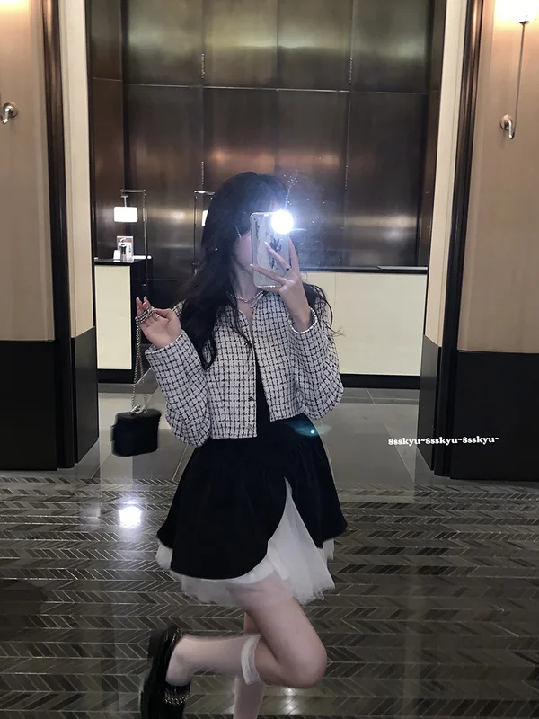 Style Plaid Short Coat Female Rac |