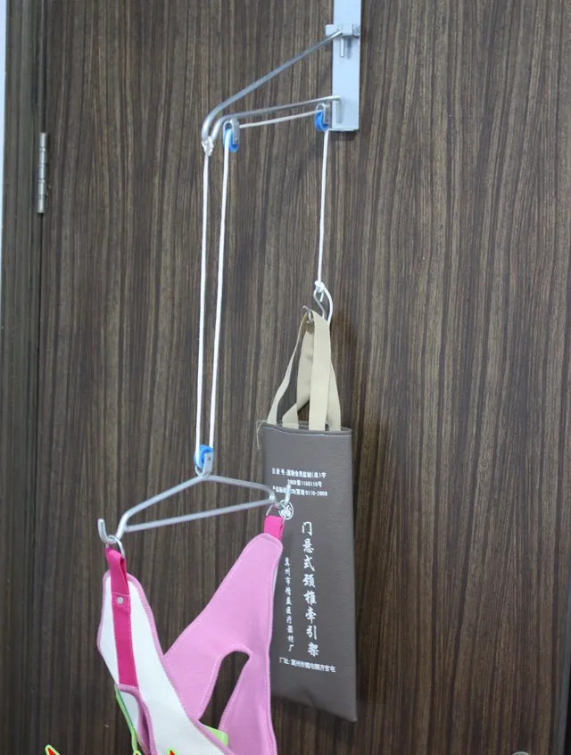 Приспособление для вытягивания шейного отдела позвоночника натягивающийся