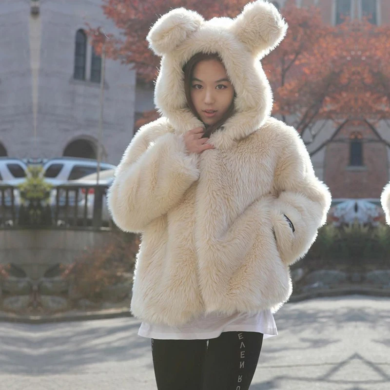 FHILLINUO зимнее теплое пальто из искусственного меха Белое Женское с кроличьими