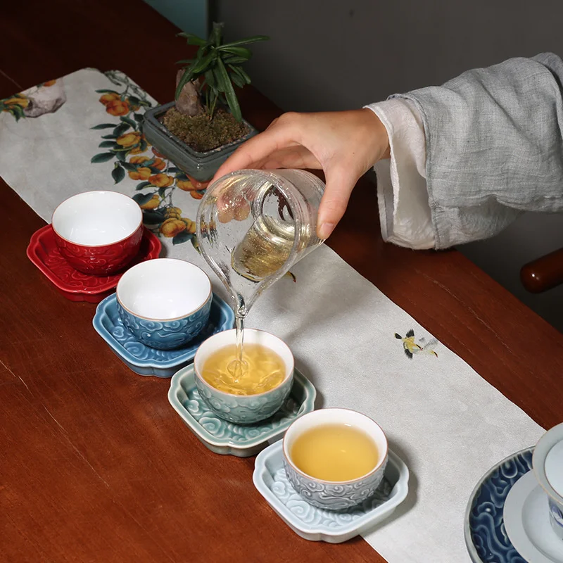 Xiangyun-taza de t&eacute; exquisita en relieve, juego de t&eacute; de cer&aacute;mica, almohadilla de aislamiento t&eacute;rmico, accesorios de Ceremonia de t&eacute; de Kung Fu de Color puro, regalo-4