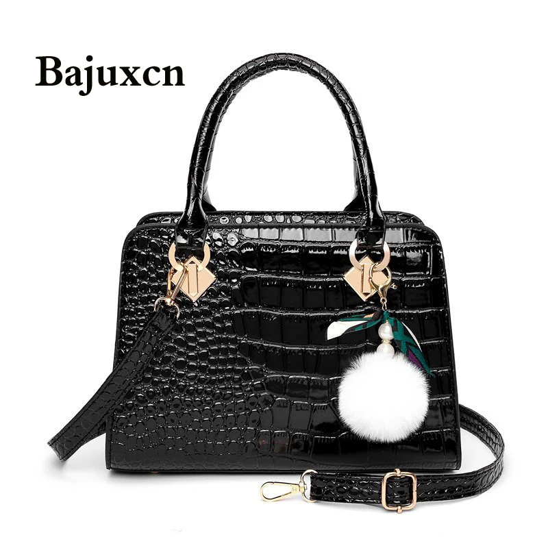 

Brand Crocodile pattern Bags for Women WomenThree-dimensional flowers Handbag Luxury Leather bags Fashion 2021Shoulder Messenger
