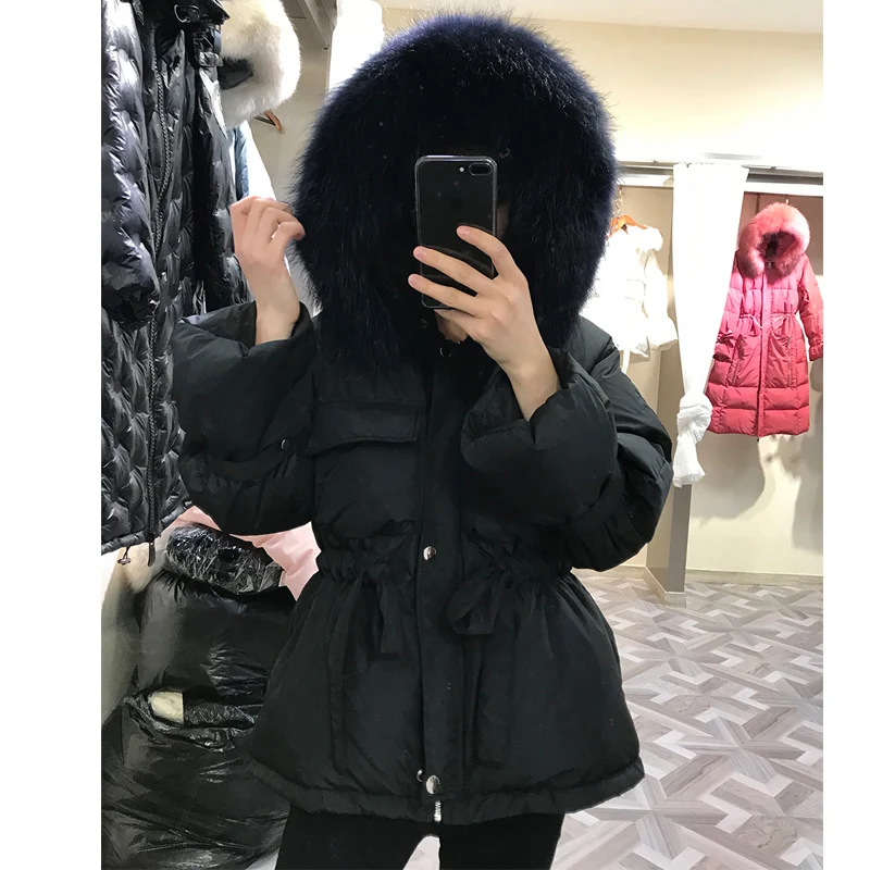 Зимние парки из натурального меха енота с воротником на 90% белом утином пуху