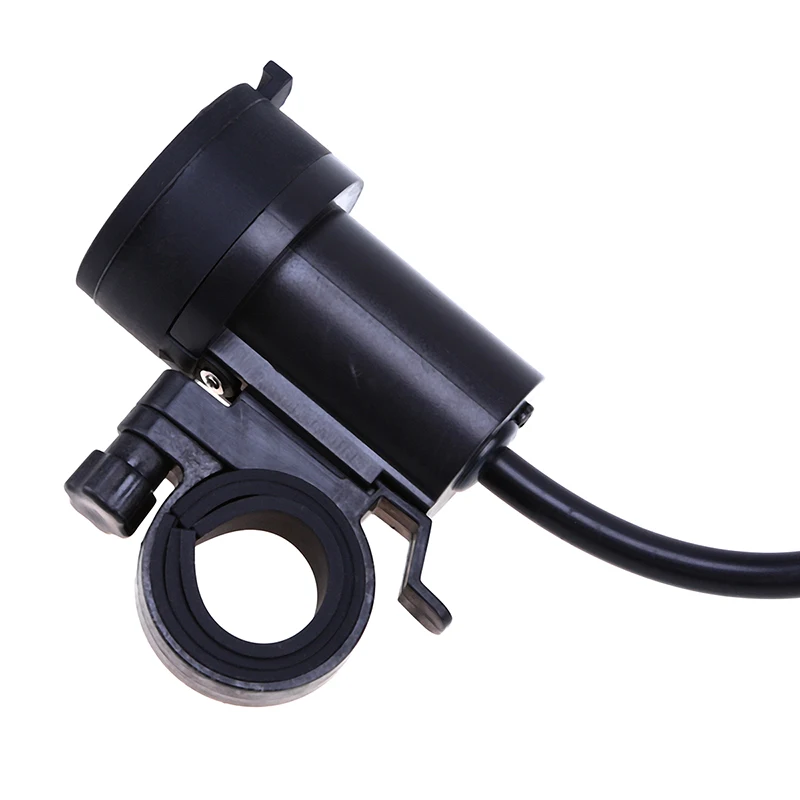 Автомобильное зарядное устройство с двумя USB портами для мотоциклов и