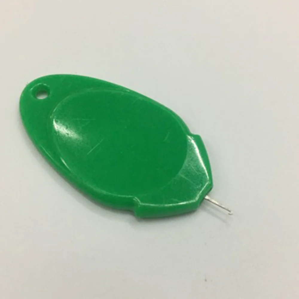 

2019 NEW hot Home Elderly Use Needle Threader Sewing Handwork Wire Punch Crafts Guide Knitting Needle Arts Sewing Tools