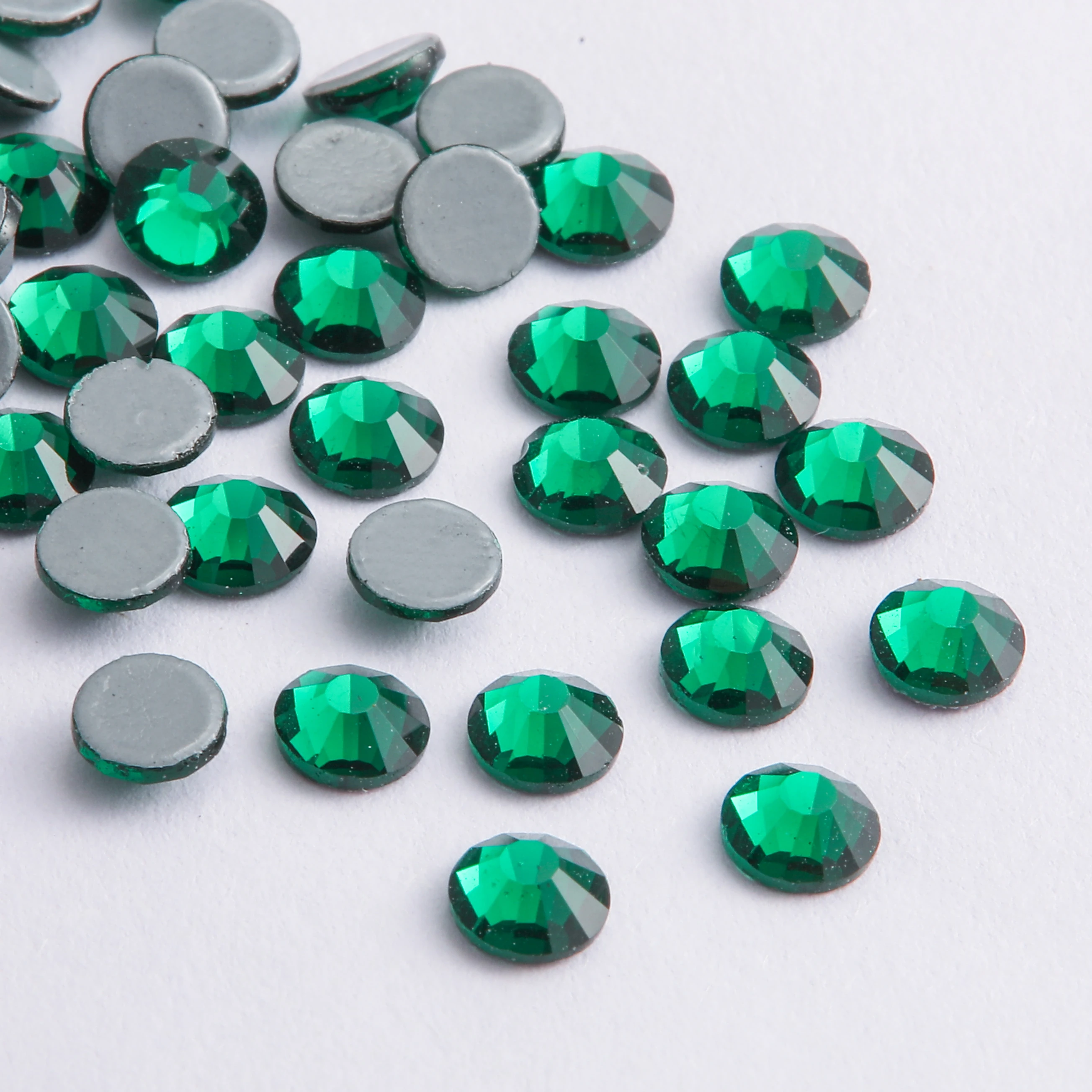 Фотофиксация Стразы изумрудно зеленая плоская задняя железная поверхность