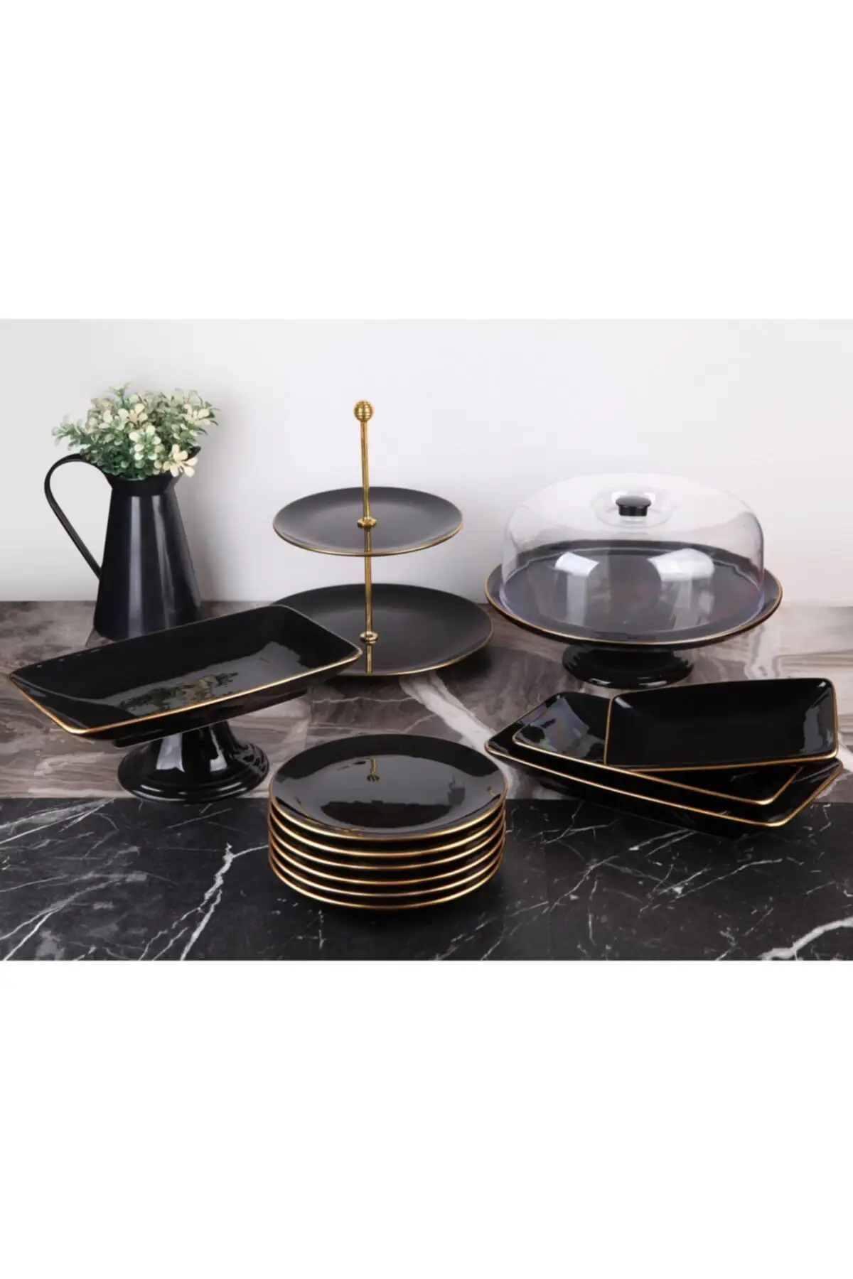 

13 piece Black Gold Cake Serving Presentation Set