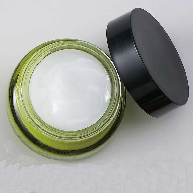 

LAIKOU Green Tea Essence Face Cream Oil-control Remove Pigment Moisturizing Hydrating Nourishing Day Cream 55g