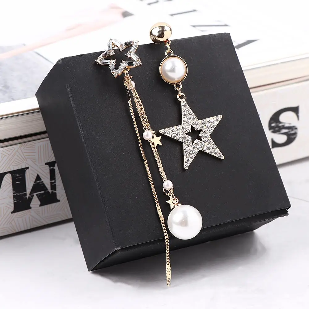 Симпатичные серьги гвоздики со звездами ассиметричные длинные с кисточками