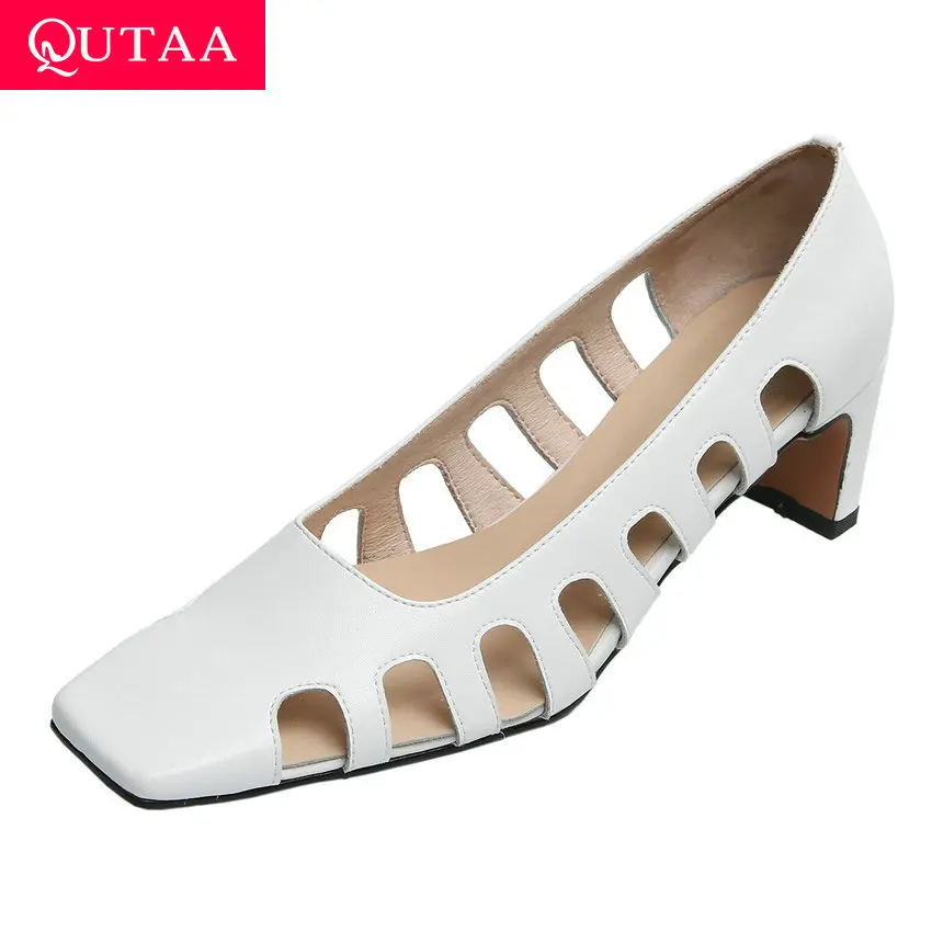 Женские тонкие туфли QUTAA из коровьей кожи с квадратным носком и резным узором на