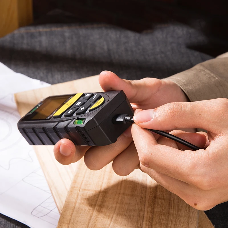

Deli DL331100C 100M Voice Broadcast Charging Mode Laser Rangefinder 30 Sets Of Data Storage Dual Battery Power Supply