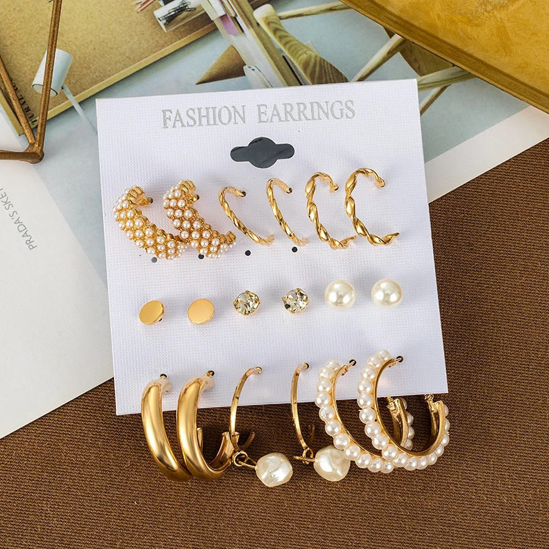 Моде комплект жемчужных серег золотые Цвет металлический геометрические