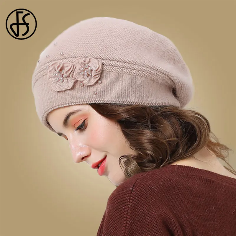 Женский вязаный берет из меха кролика FS теплый с большим цветком осенне зимний