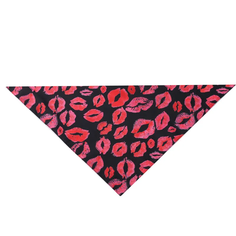 Бандана для домашних питомцев на День святого Валентина треугольный шарф