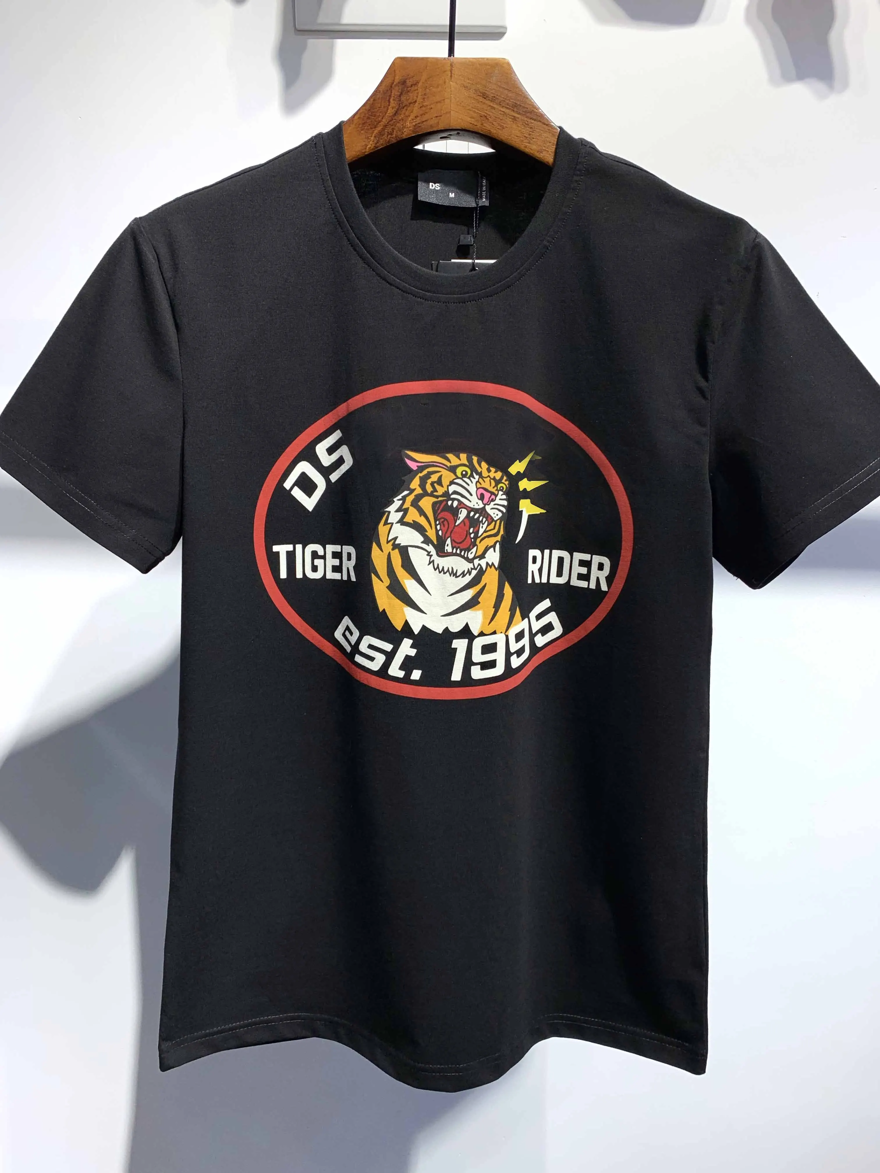 Новая футболка DSENDQI принт &quotКленовый лист&quot унисекс Повседневная крутая DSQ