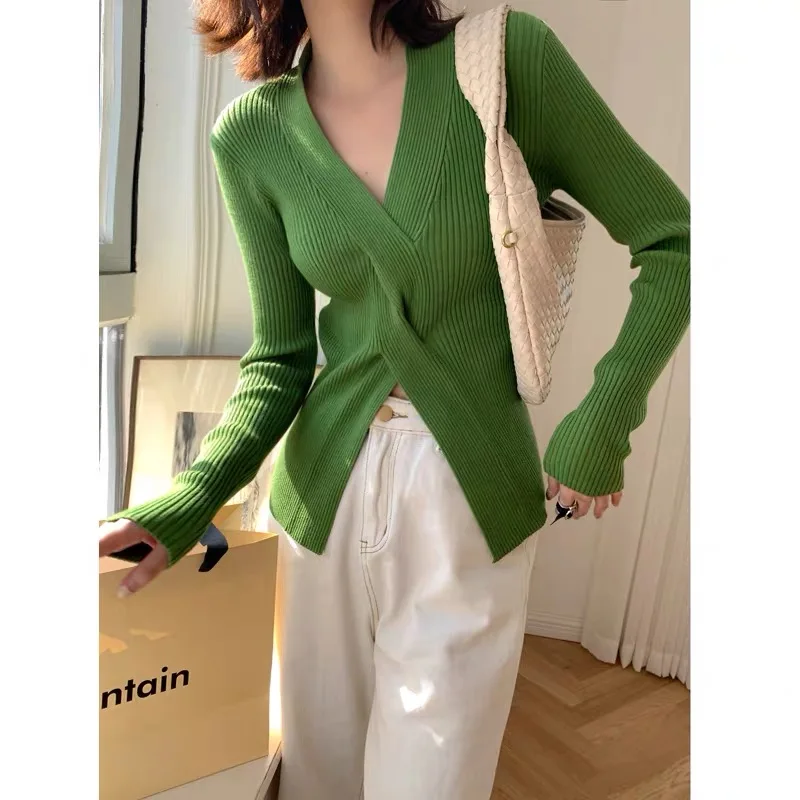 

Knitted Sweater Women's Designer Retro Green V-neck Long-sleeved Wrap-around Elegant Fashion Ladies Office Ladies Blouse