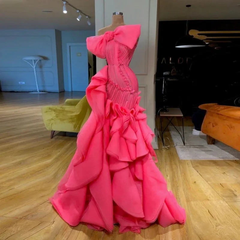 

Modern Fuchsia Mermaid Prom Dresses Big Bow Strapless Ruffles Evening Gowns Sexy Sleeveless Floor Length Party Dress Robe