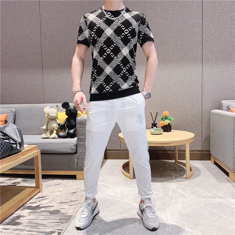 Брендовая летняя футболка с коротким рукавом Мужская круглым вырезом черная