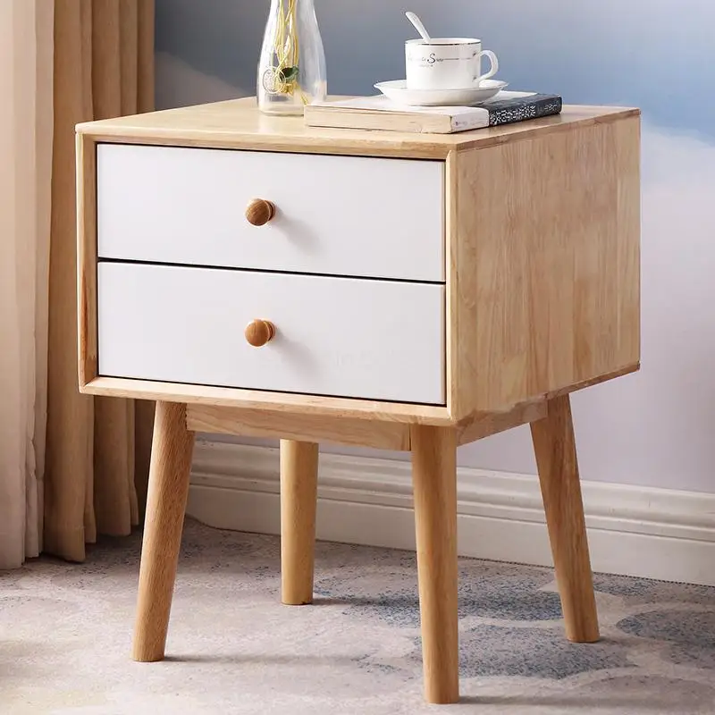 Прикроватная тумбочка из цельного дерева в скандинавском стиле маленькая для