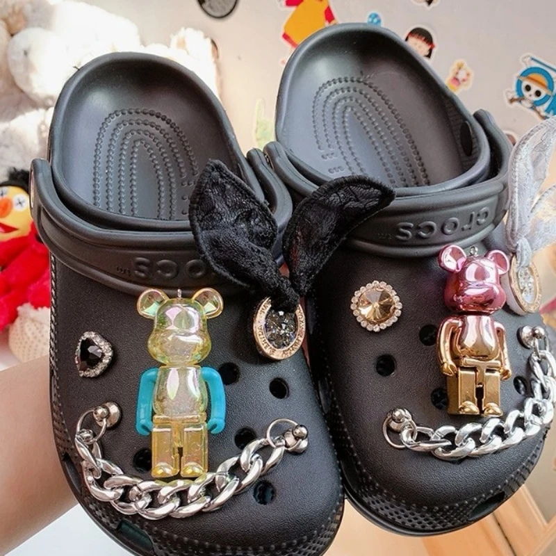 

Винтажные Новые Фирменные подвески для Crocs, «сделай сам», милый медведь, бант, аксессуары для обуви, высокое качество, цепочка, украшение для ...
