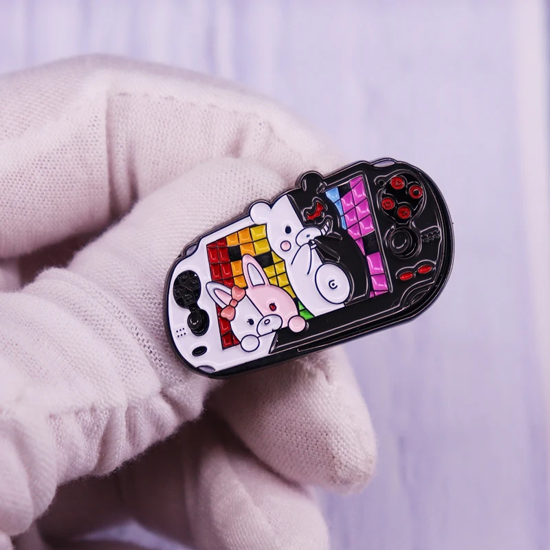 Ручная консоль милый Монокума эмалированная булавка Мультяшные животные