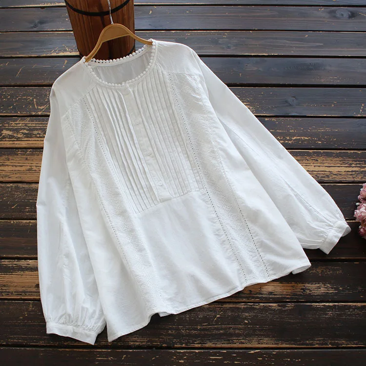 

8816New spring women's cotton blouse literary commuter solid color long sleeve round neck pleated placket embroidery hollow out