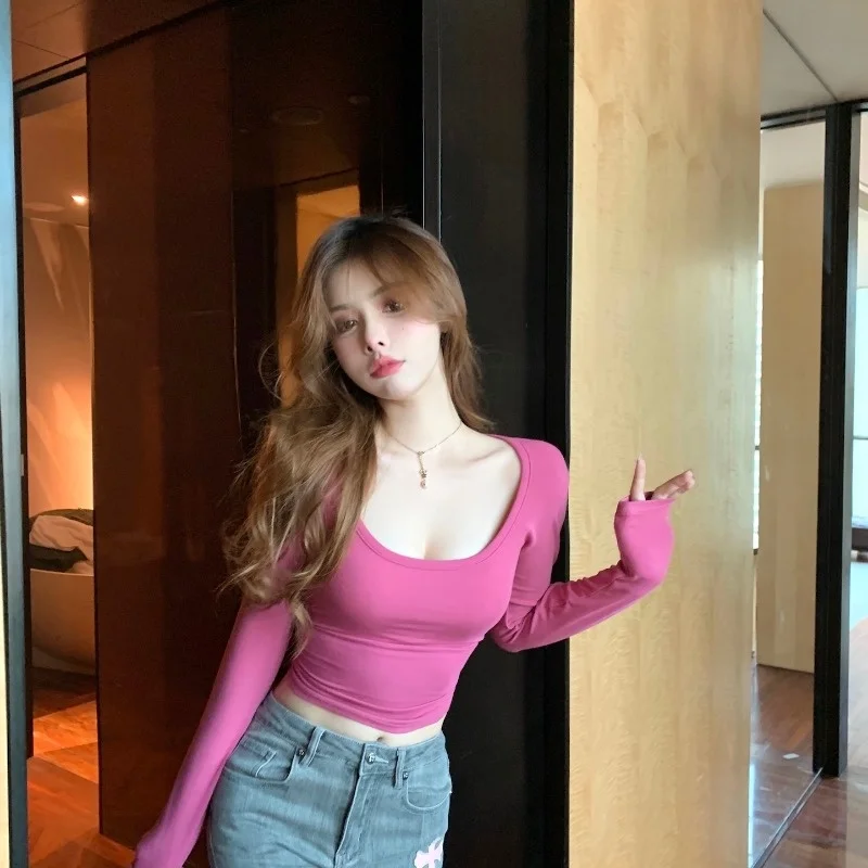 Женская облегающая футболка с длинным рукавом и U-образным вырезом Осень-зима 2021 |