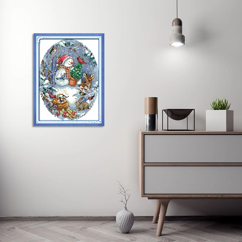 Набор для вышивки крестиком на холсте с изображением снеговика и друзей | Дом сад