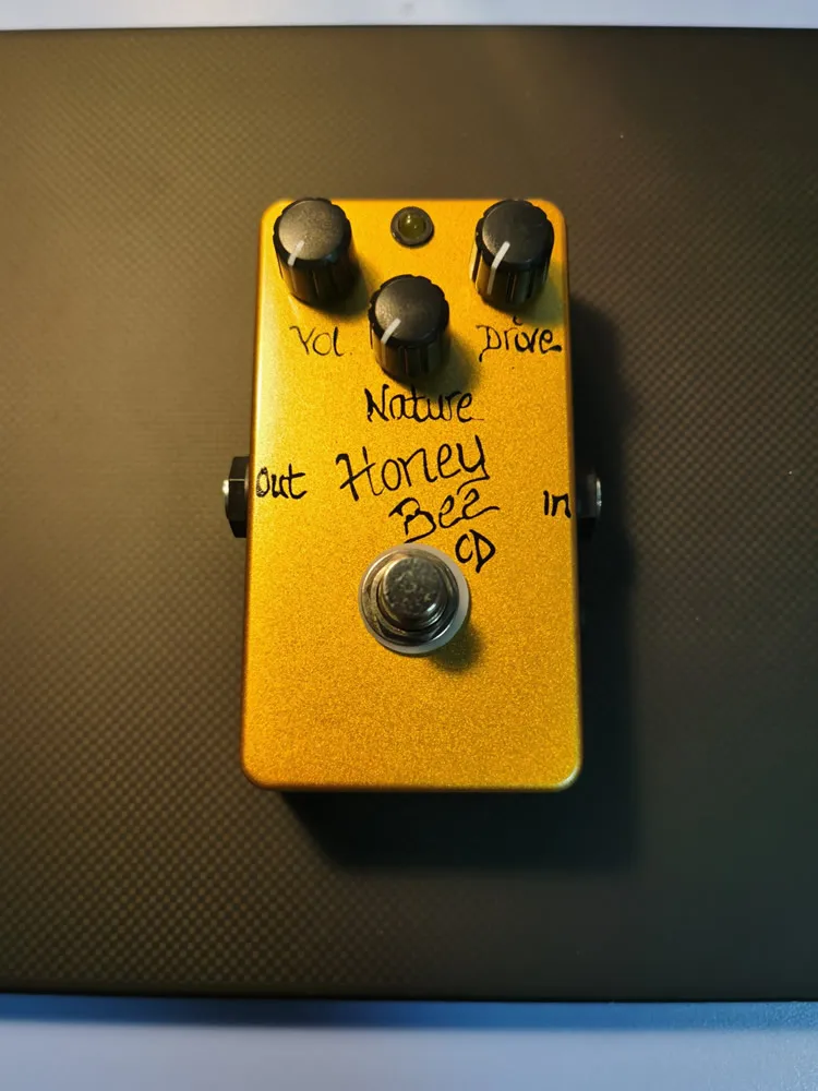 Venda Quente Ly–rock Reproduz o Original bj Mel Sobrecarga Rock Guitarra Elétrica Pedal Effector Transformadores