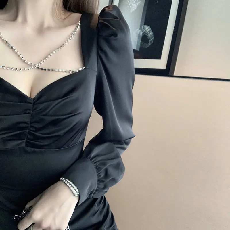 Соблазнительное платье женское модное мини с квадратным вырезом и длинным