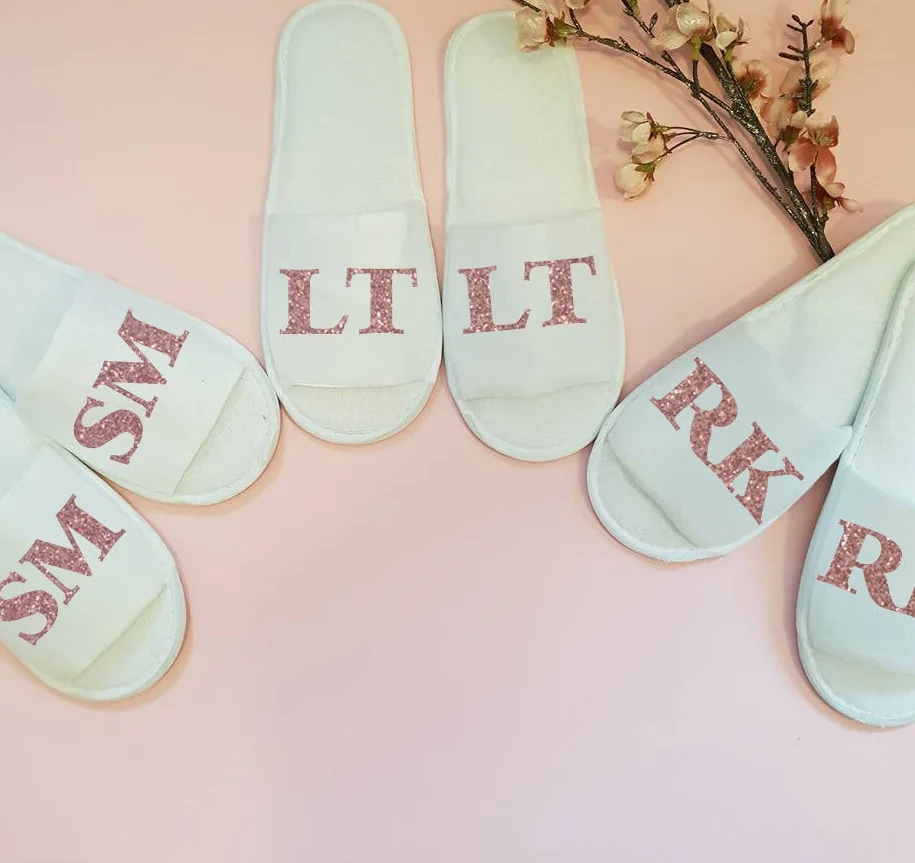 Индивидуальный подарок на день рождения свадебные шлепанцы для невесты девичьи