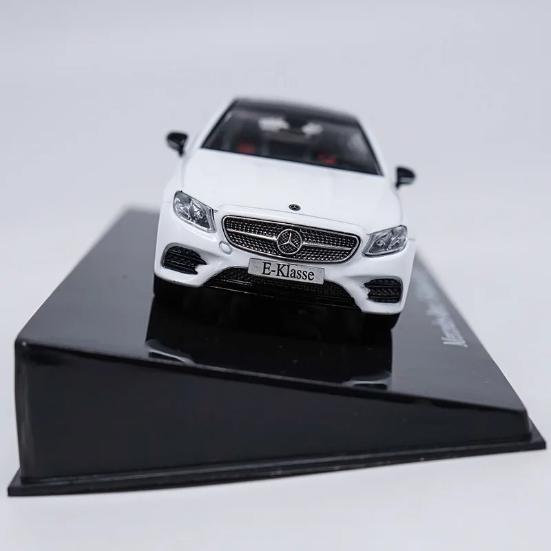 1:43 E300 E-KASE Coupe модель сплава автомобиля статические высокой моделирования металлические модельные автомобили с оригинальной коробкой