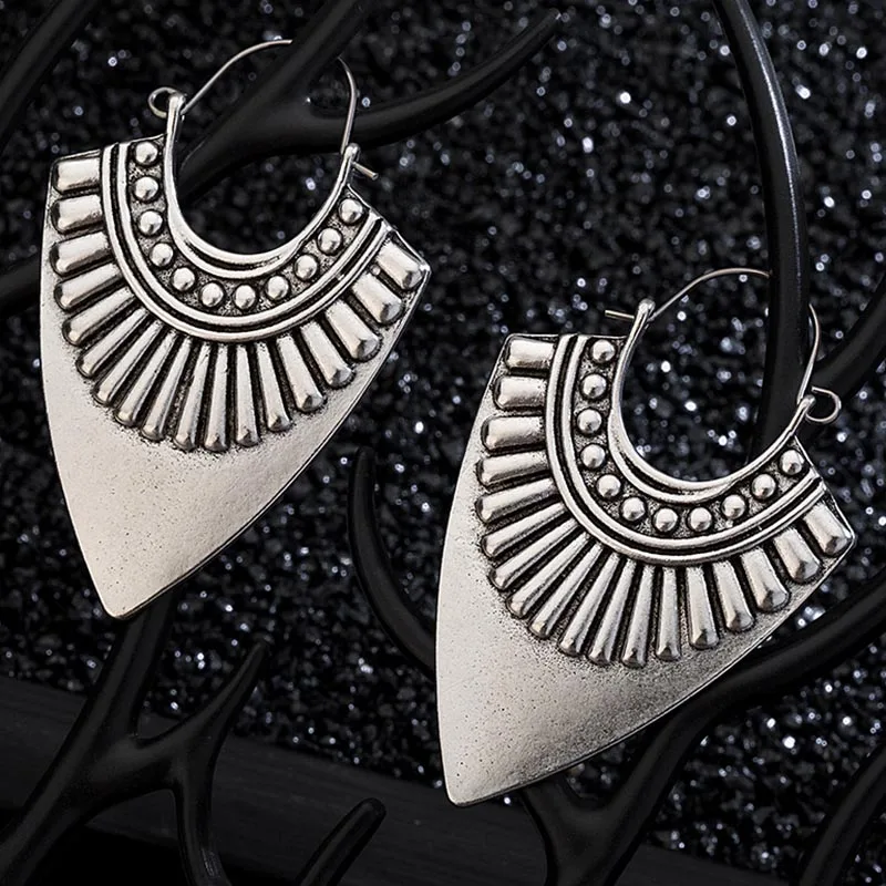 Silver Индийские племенные латунные серьги, висячие серьги-капельки, украшенные цветами вихревые «цыганские» серьги для женщин, богемные Винтажные серьги EAR00C07B - Окраска металла: Silver
