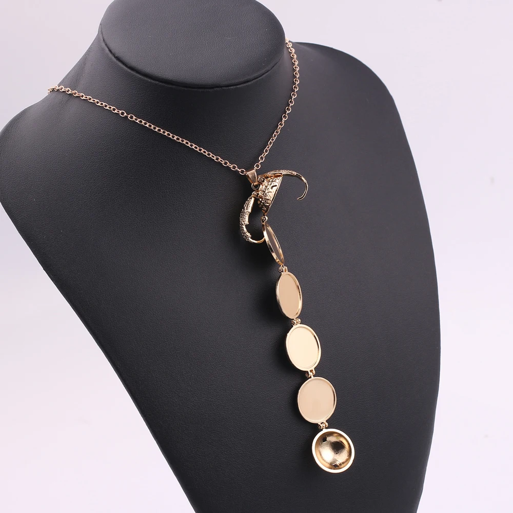 

Angel Wings Creative Expanding Photo Box Fashion Album Box Necklaces Shaped Foldable Multi Layer Four-Color Locket Necklace Gift