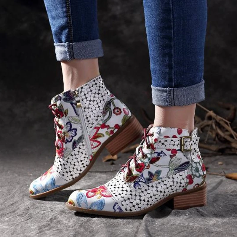 

2021 Autumn Winter New Painting Flower Pattern Women Short Martin Boots Leather Splicing Lace-Up Stitching Female Ankle Boots