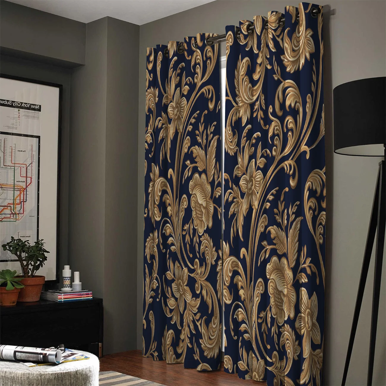Великолепные оконные занавески в стиле барокко с золотыми цветами и листьями